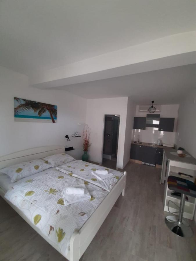 Apartments Mate โบล ภายนอก รูปภาพ